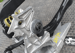 Pedaly 8E1721117D Pedal Hamulca Pompka Sprzegla Stelaz Manual Europa AUDI A4 B6 B7 8E1721117D 8E1721316 10