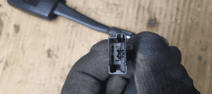 Zapinka pasa prawy przód przednia prawa Opel Zafira C 13383724 13383722 5