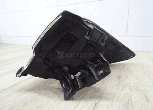 Lampa tył tylna lewa toyota corolla xii E21 kombi 12