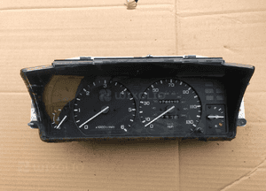 Licznik RHD AMR1339 LAND ROVER DISCOVERY 1 I 2,5 300TDI 1