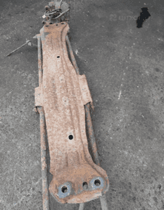 Mazda 626 97-02 Sanki belka z wahaczami tył tylne 3