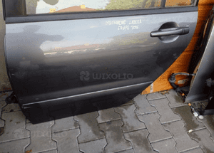 Mitsubishi Lancer 05r Kombi drzwi tyl prawe 3