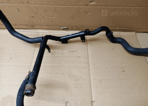 Przewód wąż wody rurka VW Golf V Plus 1.9 TDI 038121065CS 3