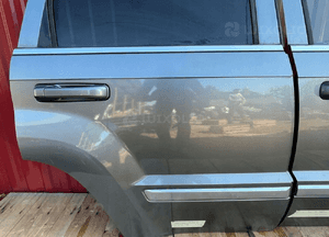 Jeep grand cherokee wk wh drzwi qdm ładne w kolor 7
