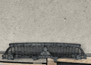 Grill atrapa zderzaka mitsubishi outlander ii lift 4