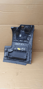 Osłona deski konsoli schowek półka VW Golf V Plus 5M1858210A 5