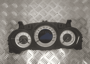 Mercedes W204 licznik zegary A2049004609 1
