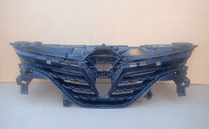 Atrapa gril grill renault clio 5 v 2019- 1