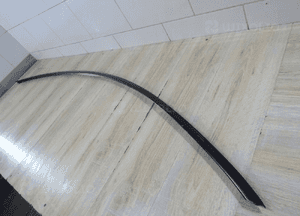 Tesla model 3 listwa dachowa prawa 1083520-40-D llu 2