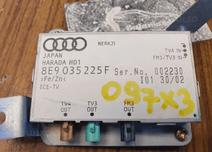 Wzmacniacz 8E9035225F Tuner Radia Anteny Modul Sensor TV FM ECE-TV Audi A4 B6 B7 2