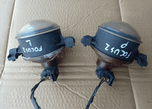 Ford Focus MK2 lampa przeciwmgielna halogen prawy lewy 1