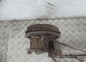 Ford focus MK3 1,6TDCI hb piasta zwrotnica lewa tylna 3
