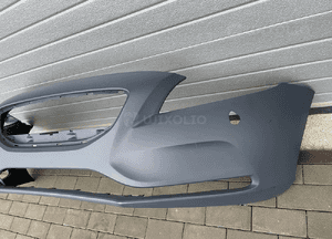 Zderzak przedni volvo V40 ii  2012-- nowy spryski 2