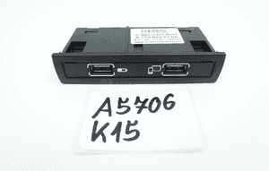GNIAZDO USB HUB MERCEDES W156 W176 W117 1