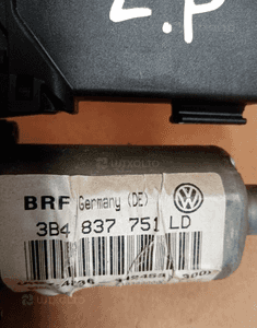 Silniczek szyby lewy przód VW Passat B5 3B4837751LD 3
