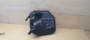 Zbiorniczek wyrównawczy płynu VW Touareg 7L0121407E 6