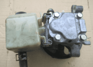 Pompa wspomagania mazda 6 gg gh 2.0B 16V 02- 4