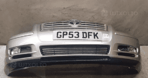 Zderzak przód przedni toyota avensis T25 1C0 srebrny przedlift 1
