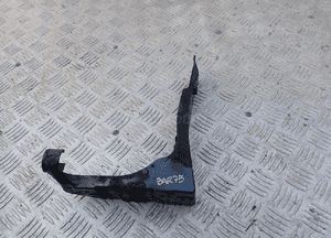 Wspornik błotnika audi A4 B6 B7 8E08211389 radom 1
