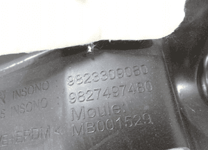 Peugeot 208 II Nadkole prawy przód 9823309080 6