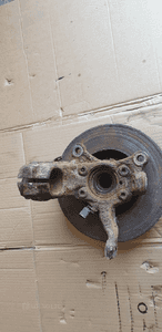 Zwrotnica piasta lewy przód przednia lewa Skoda Octavia II 2.0 FSI 3