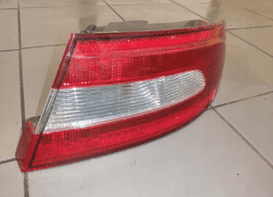 Jaguar xf X250 sedan lampa tył prawa w błotnik tylna europa oryg b.ładna 4
