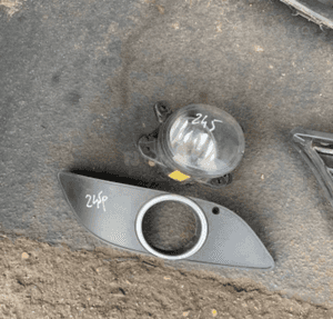 MERCEDES B 245 zderzak przód chrom halogen kratka lift 3