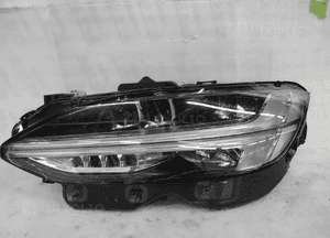 Volvo V90 S90 lift full led uszkodzony klosz lampa przednia lewa 1