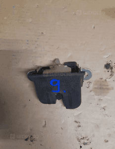 Zamek klapy tył seat altea nr 5P0827505F 1