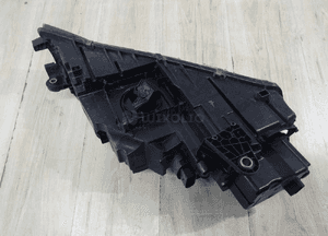 Lampa lewy przód skoda octavia iii lift 5E1941015F 8
