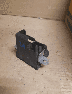 zamek klapy tylnej passat b6 kombi 1k6 827 505 2