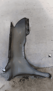 Błotnik przód przedni lewy toyota avensis T25 lift  209 2O9 czarny 4
