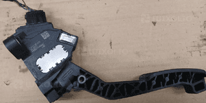 Toyota Yaris II 2  1.0 1.4 pedał potencjometr gazu 78110-OD010 5