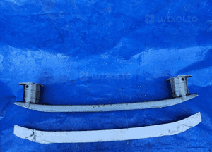 Toyota AURIS I 07-12 belka wzmocnienie absorber 1