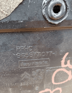Tapicerka boczek drzwi prawy przód Peugeot 308 T7 3D 5