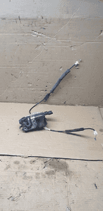 Zamek drzwi lewy tył tylny 6 PIN Citroen C5 III 1