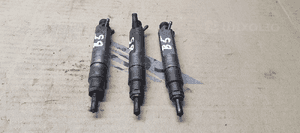 Wtrysk wtryskiwacz paliwa VW Passat B5 1.9 TDI 028130201T 3