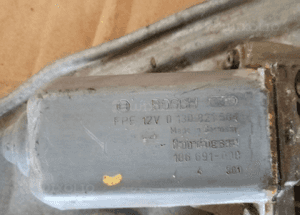 Mechanizm Podnośnik Szyby Prawy Przód Mercedes W140 0130821504 7