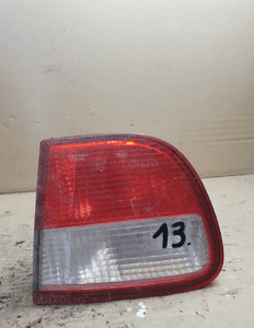 Lampa prawa tylna w klapie seat leon i 1