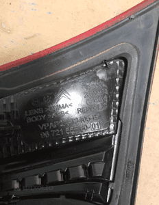 Citroen C4 II B7 HB Lampa Lewy Tył w Klapę 4
