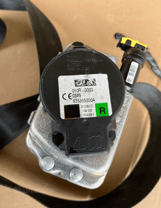 Pas bezpieczeństwa przedni prawy z nabojem 635385300 Land Rover Discovery Sport L550 2