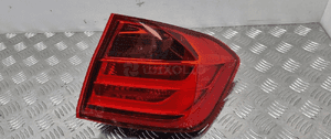 Bmw F30 lampa prawa tylna w błotnik 7259894 3