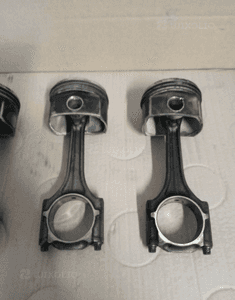 Tłok z korbowodem passat b5 lift 1.8T 3