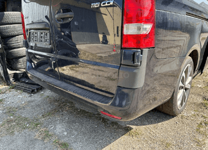 MERCEDES vito 447 drzwi tył skrzydełka zawiasy  lampa zderzaka pdc lakier 5890 4