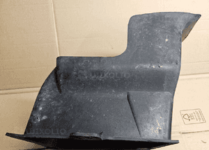 Alfa Romeo 147 1.9 Jtd kierownica powietrza  lewa chłodnicy  powietrza 4