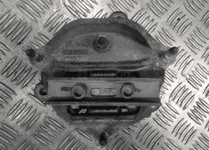 Łapa poduszka silnika audi 8K0399151 radom 1