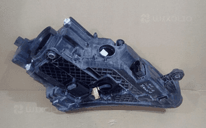 Lampa lewa lewy bi xenon skr skoda superb iii 3 2