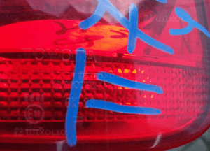 Toyota hilux vii 7 oryginalna  idealna lampa tylna prawa 4