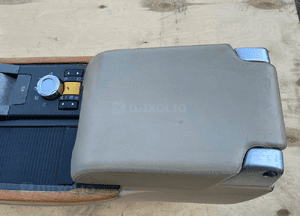 Tunel środkowy konsola podłokietnik beżowy Range Rover Sport L320 2