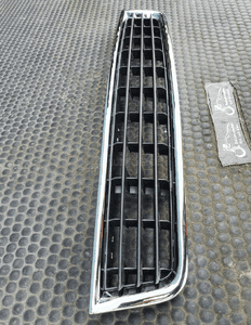 Kratka Halogen Srodkowa Zderzaka Ramka Chrom Maskownica AUDI A4 B6 12